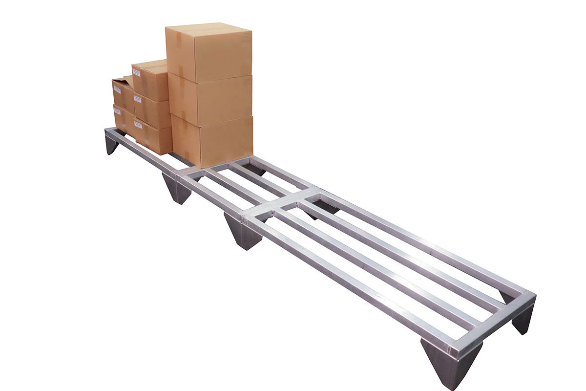 Animated Aluminum Dunnage Rack with boxes on