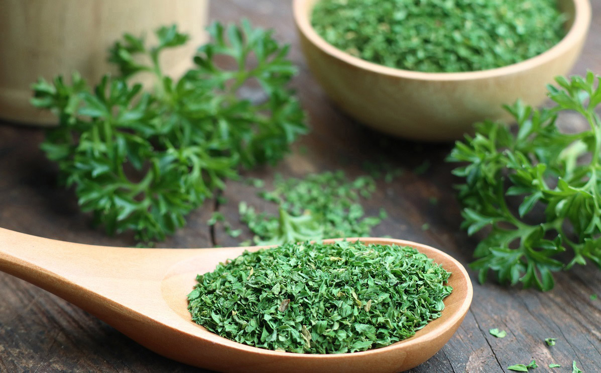 How to Choose the Best Herb Drying Rack