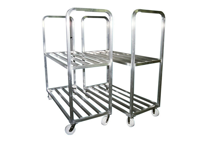 Restaurant Shelving: How to Use Commercial Kitchen Racks Effectively