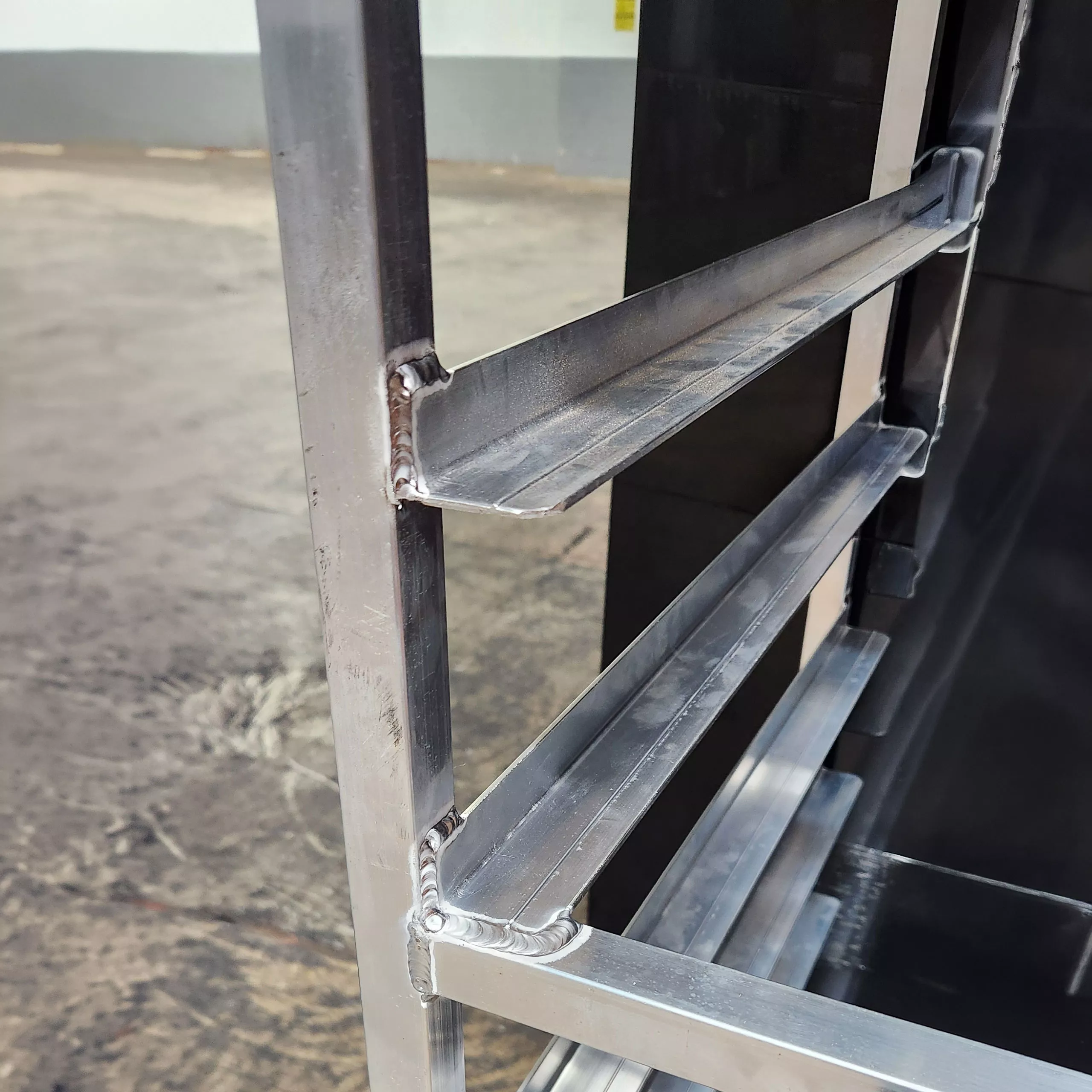 12 tier aluminum pan rack