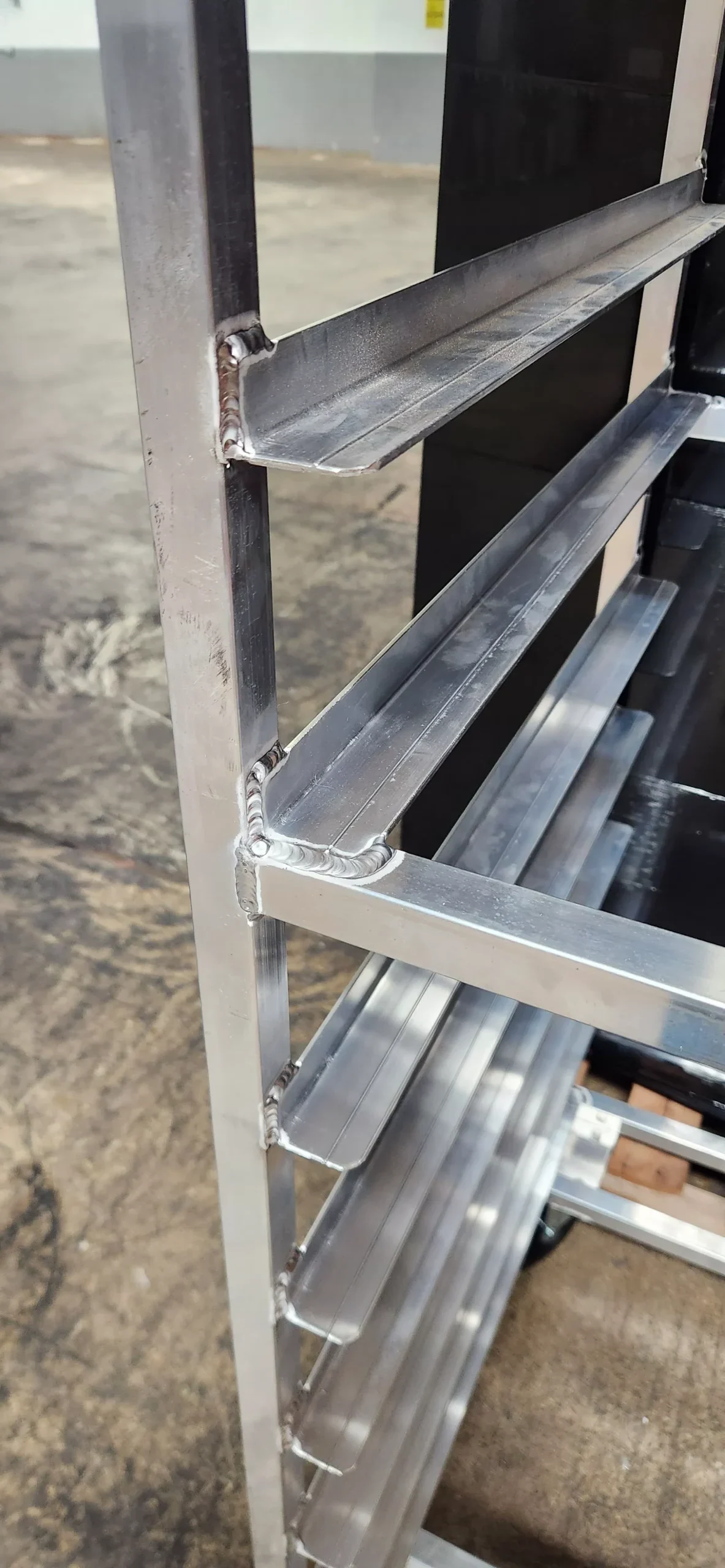 12 tier aluminum pan rack